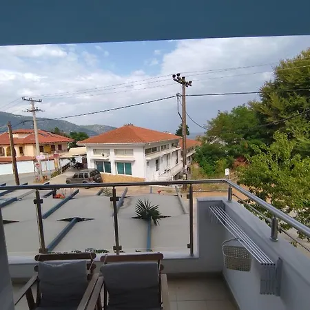 Celeste Deluxe Aparthotel