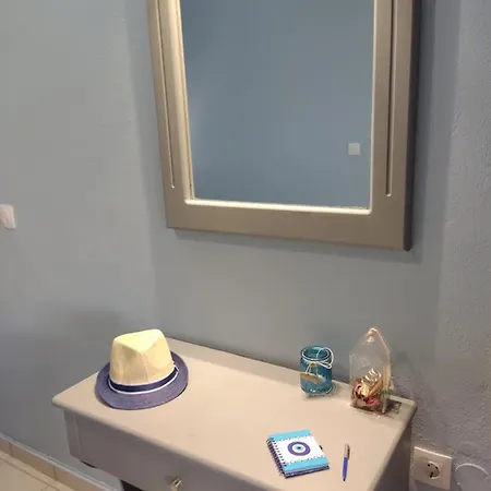 Celeste Deluxe Aparthotel